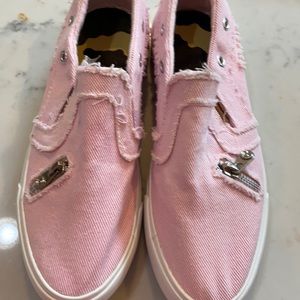 Pink deck shoes